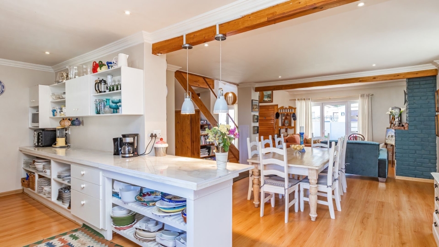 4 Bedroom Property for Sale in Kleinmond Western Cape